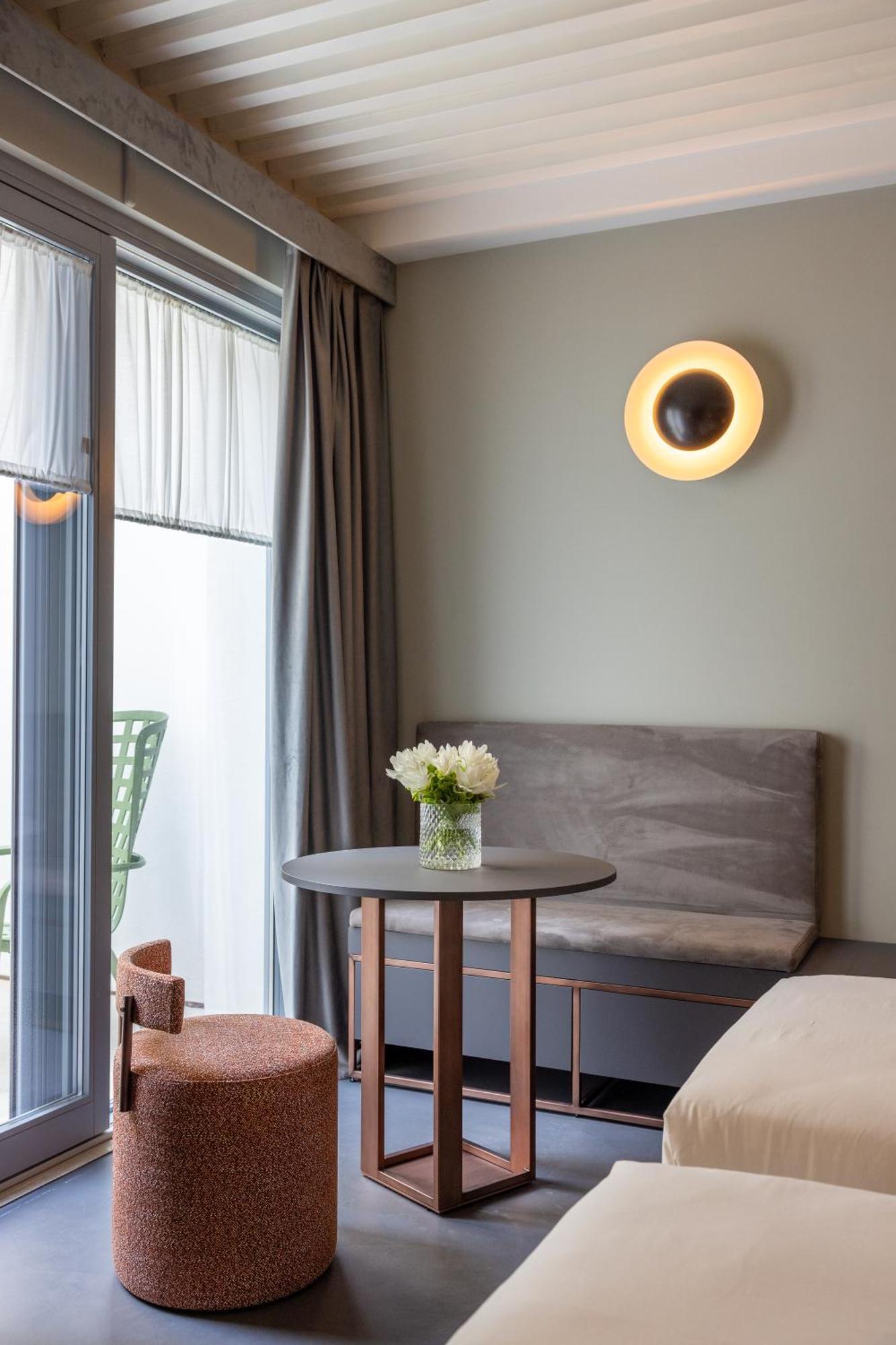 Vis Urban Suites&Spa Бари Экстерьер фото
