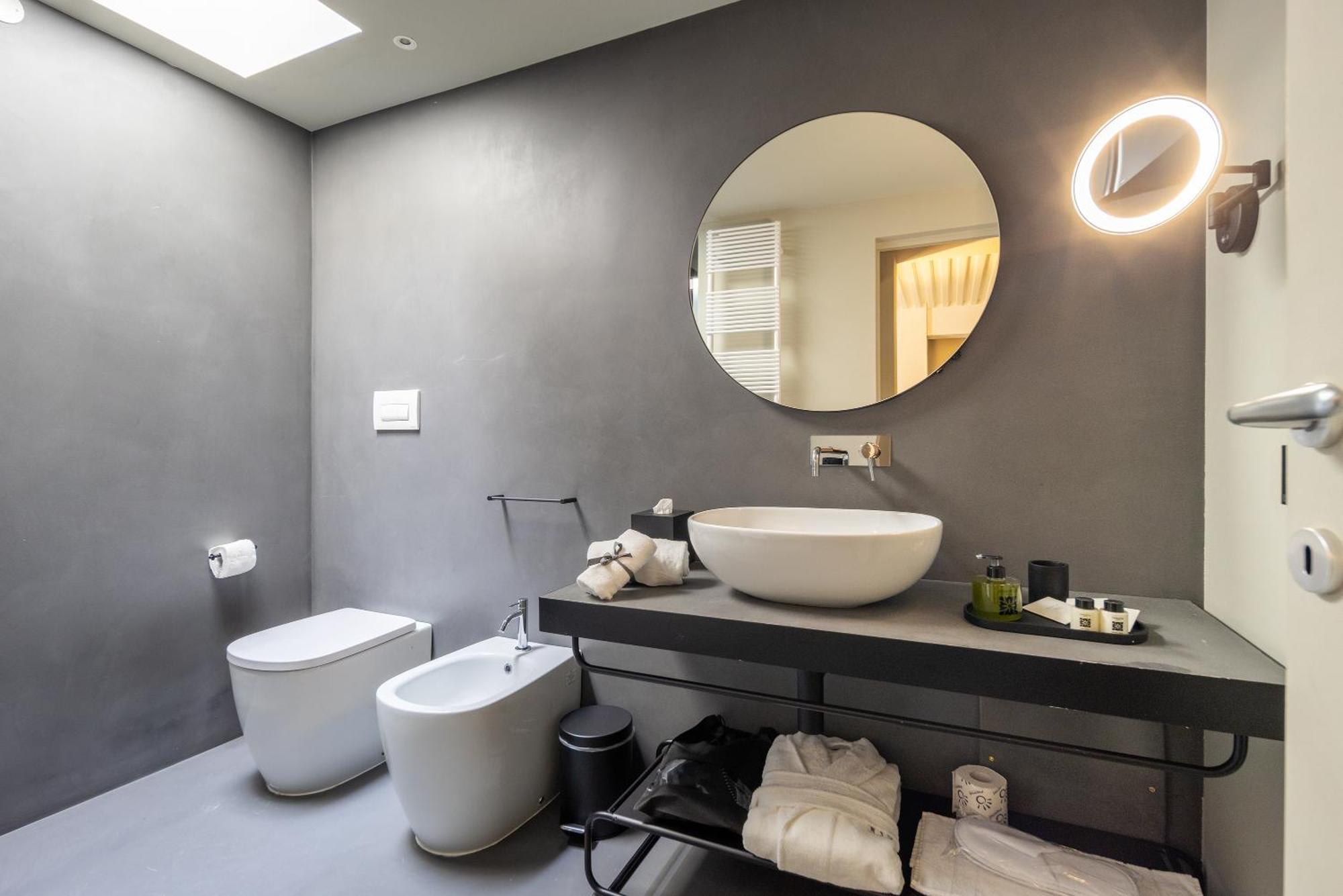 Vis Urban Suites&Spa Бари Экстерьер фото